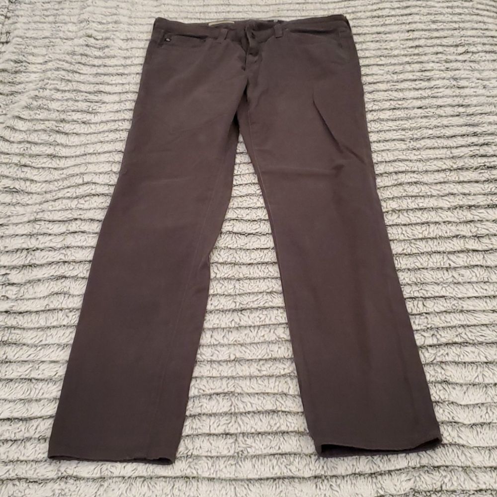 Super soft AG cigarette skinny jeans size 28